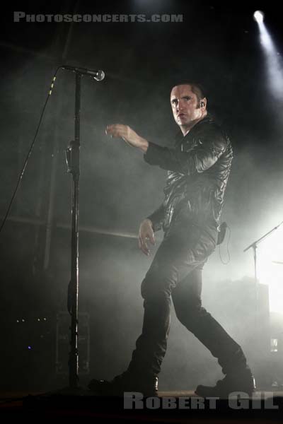 NINE INCH NAILS - 2009-07-31 - PAREDES DE COURA (Portugal) - Praia do Tabuao - 